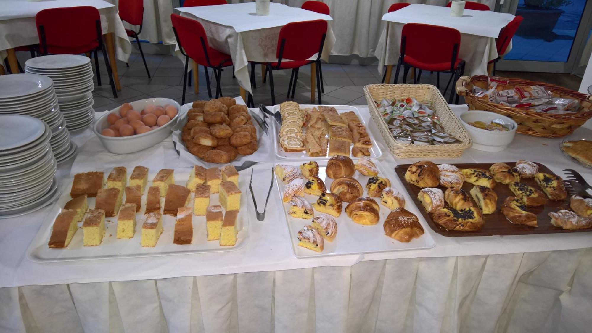 Hotel Elvezia Pesaro Ngoại thất bức ảnh